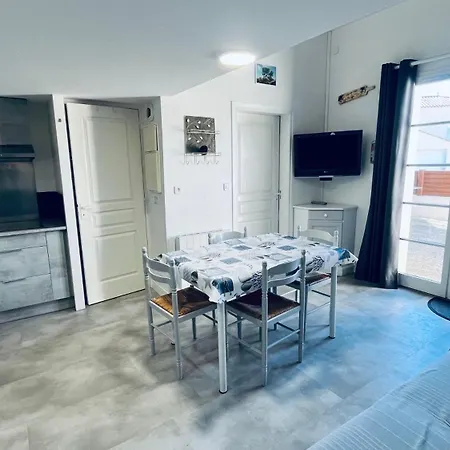 Les Vertmarines, Maison Refaite à Neuf, Piscine Hébergement de vacances Saint-Jean-de-Monts